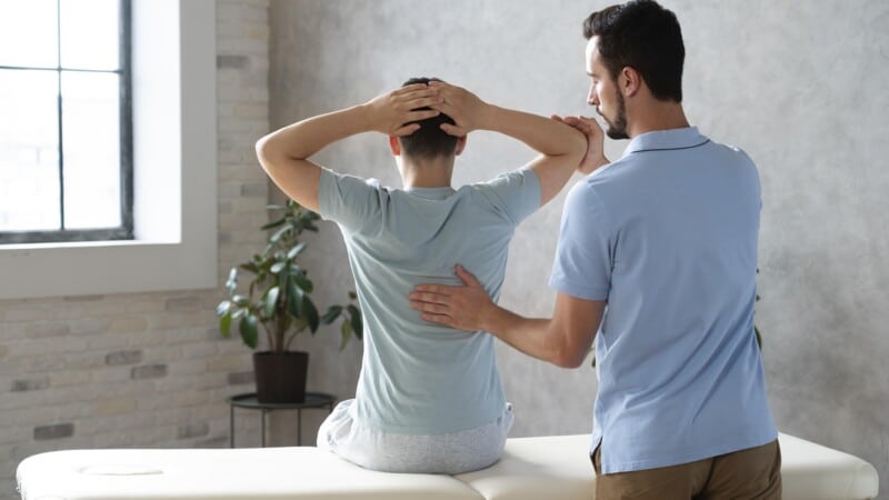 Are Chiropractic Services Safe For Teens?